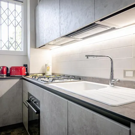 Corsini 3* ボローニャ